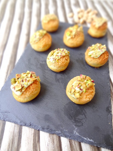 Choux framboise pistache