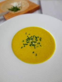 Soupe de pâtisson au lait de coco