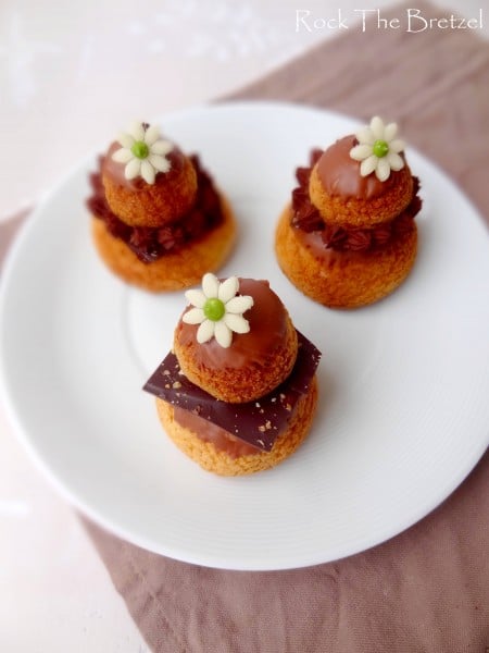 Religieuse pistache et chocolat