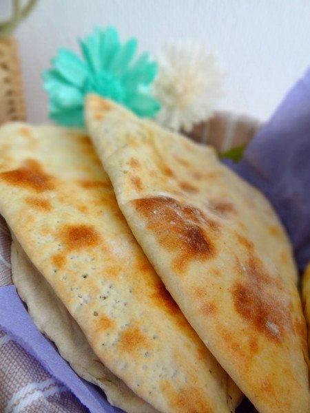 Cheese naans
