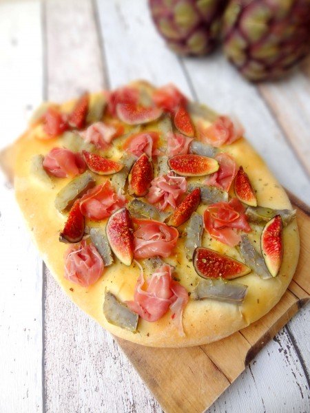 Foccacia artichaut figues jambon cru