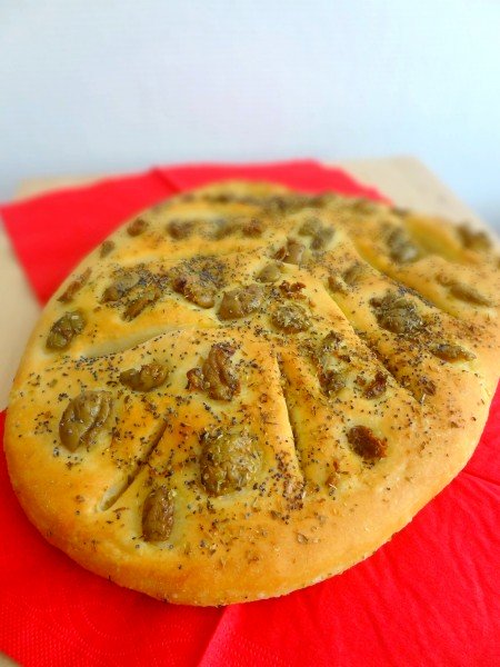 Fougasse aux olives et origan
