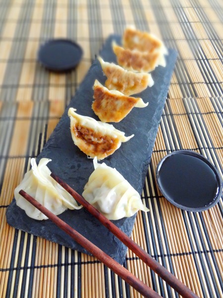 Raviolis chinois au porc (Gyozas), sauce teriyaki