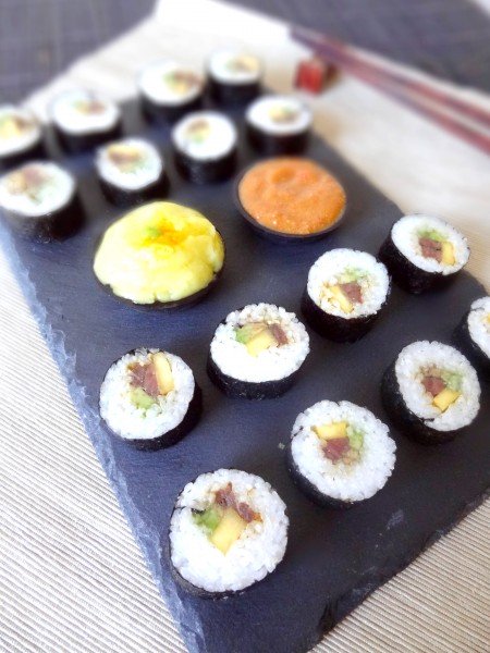 Maki boeuf cru avocat mangue