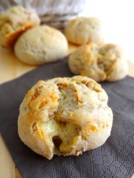 Pain seigle roquefort noix