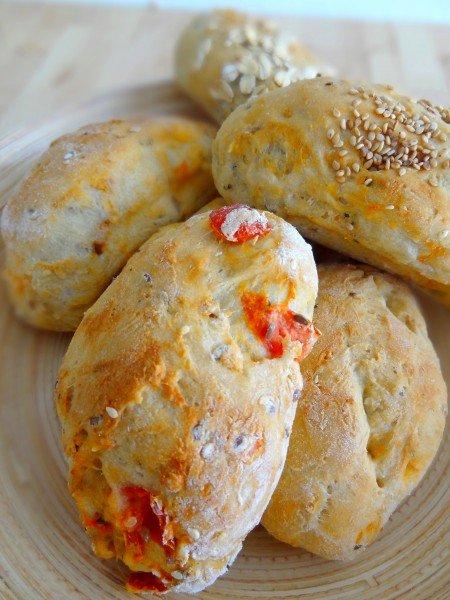 Petits pains tomates origan