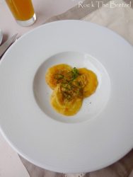 Ravioles de foie gras, consommé de canard