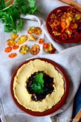 Houmous à l'oignon caramélisé