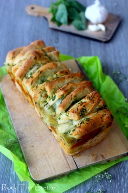 Pull appart garlic bread