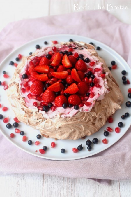 Pavlova fruits rouge